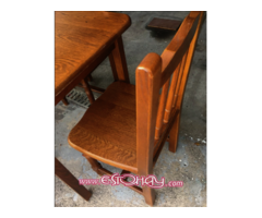 Mesa de madera + 4 sillas de madera