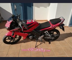 Se vende Moto Honda CBR125