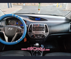 Hyundai i10 Azul