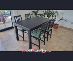 Mesa comedor con sillas